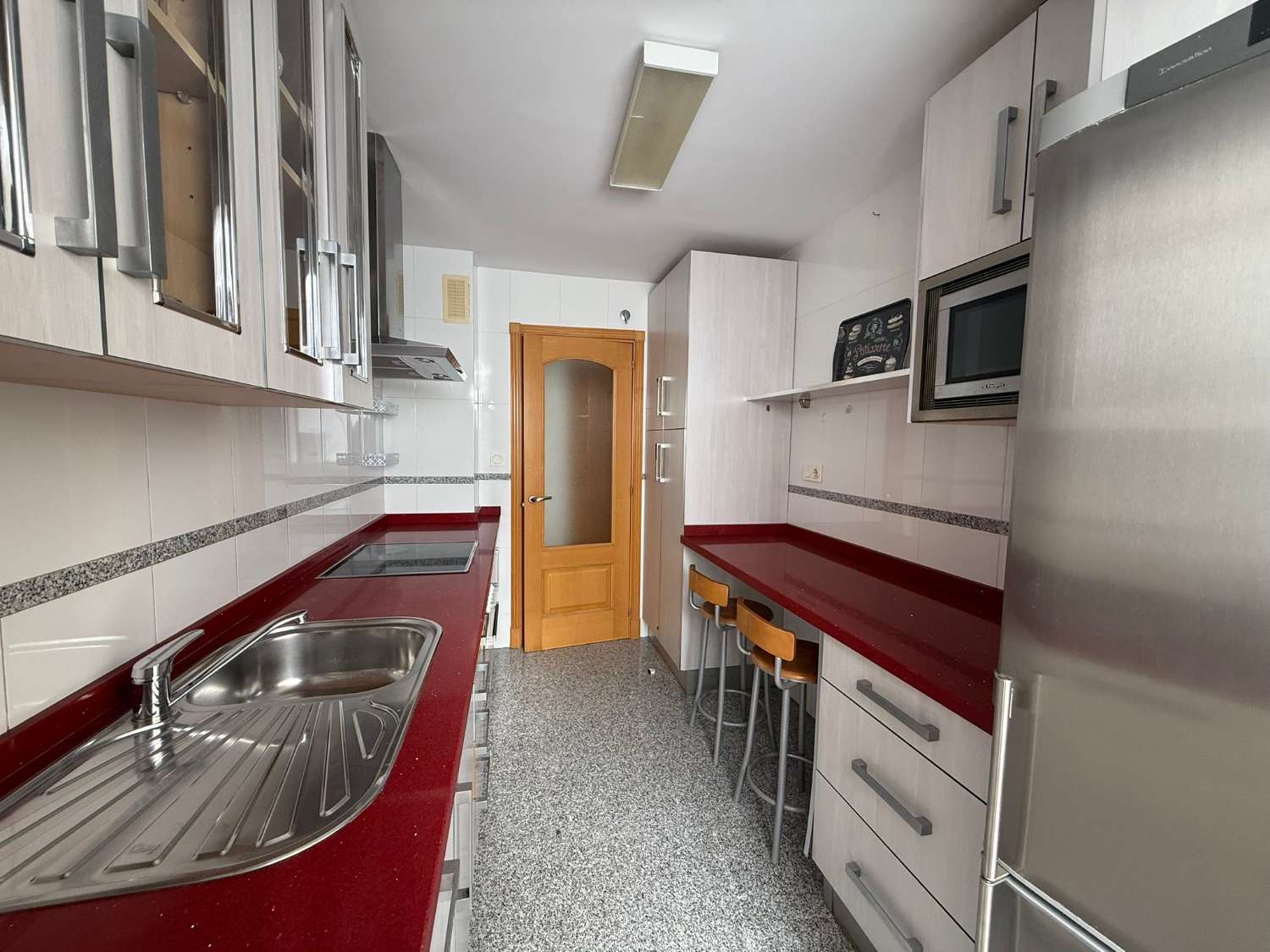 Amplio piso en zona Chaparil