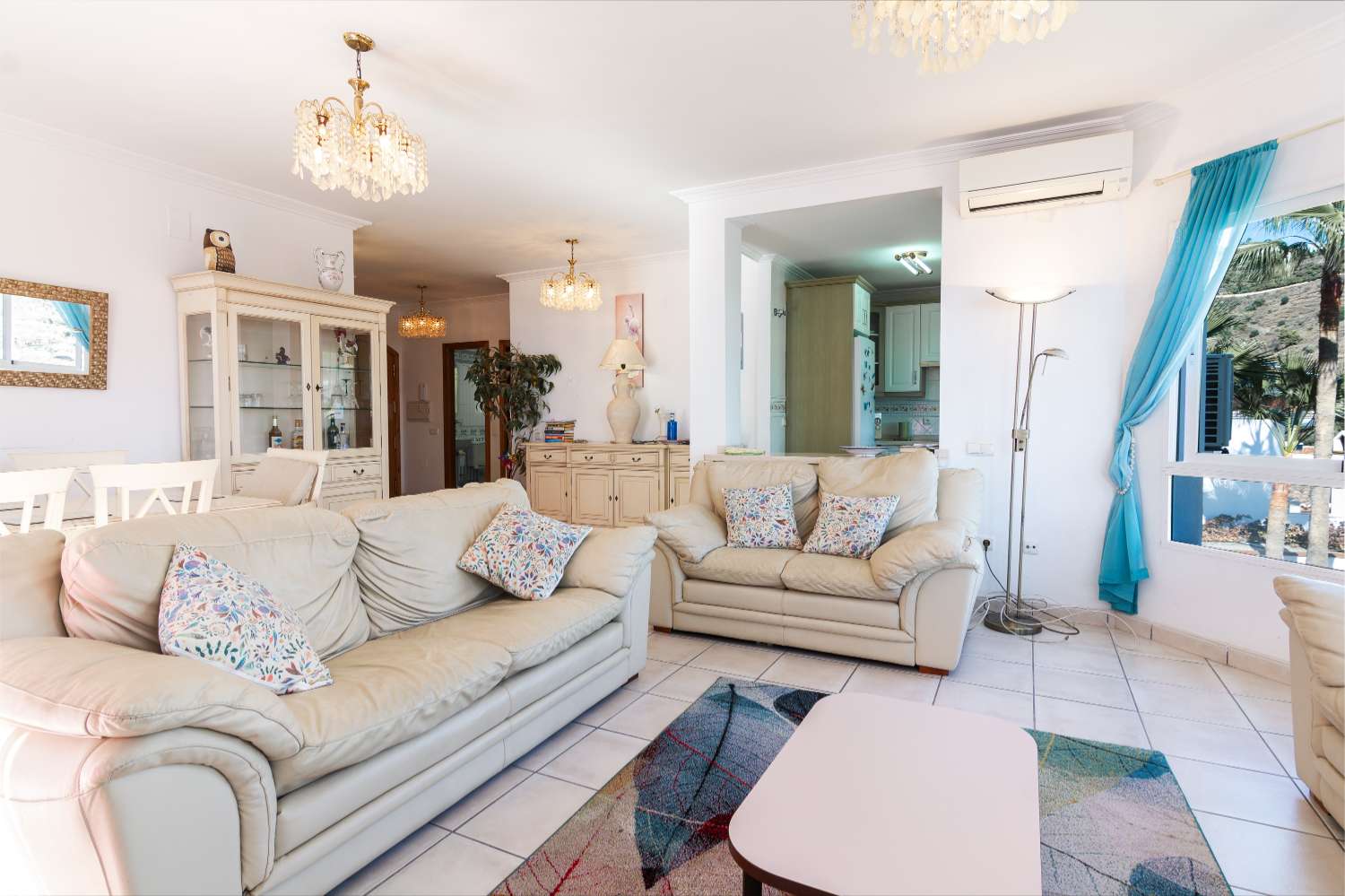 Villa myynnissä Torrox Costa