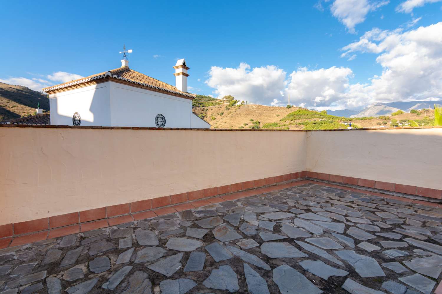 Villa myynnissä Torrox Costa