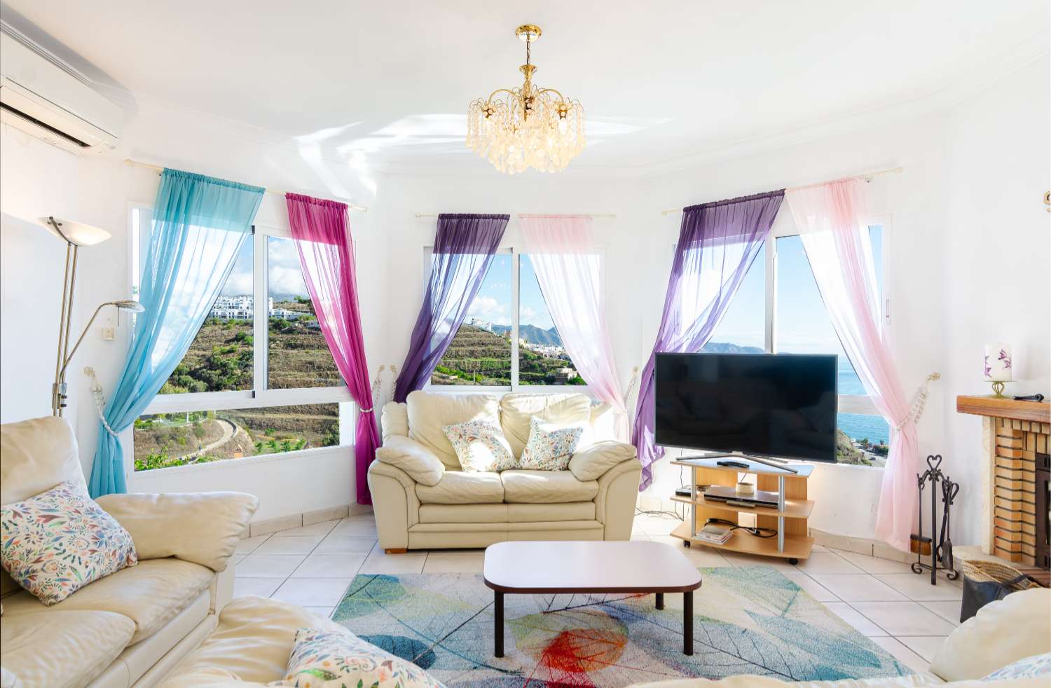 Villa myynnissä Torrox Costa