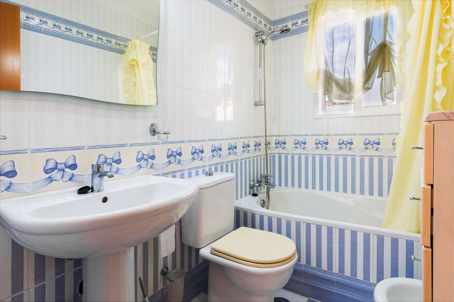 Villa myynnissä Torrox Costa