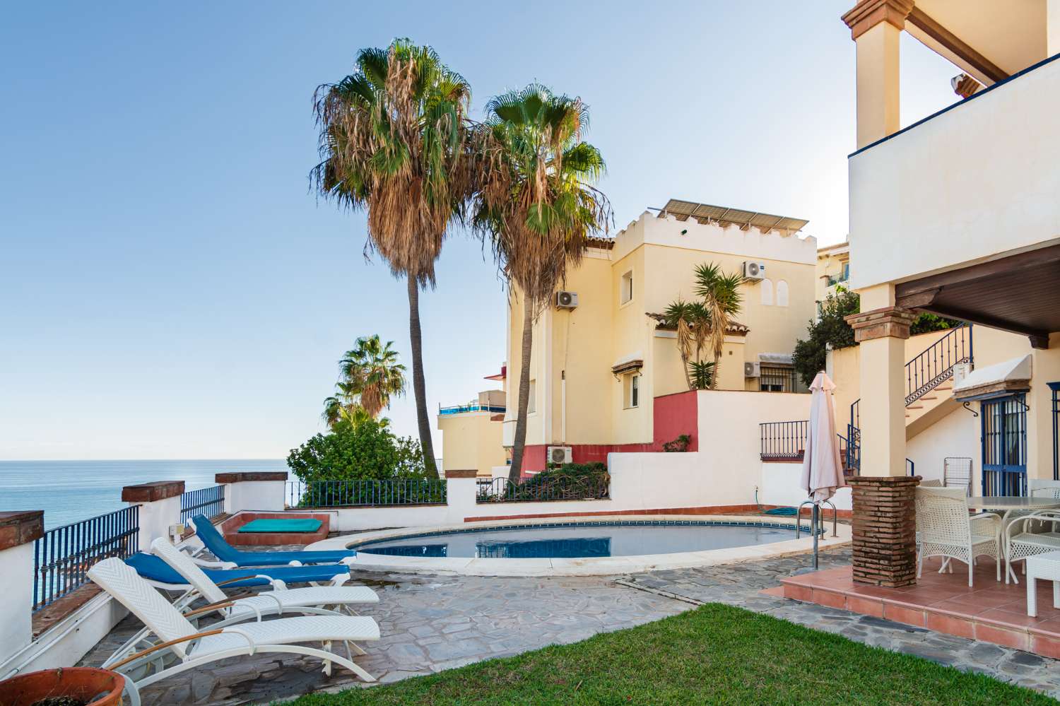 Villa myynnissä Torrox Costa