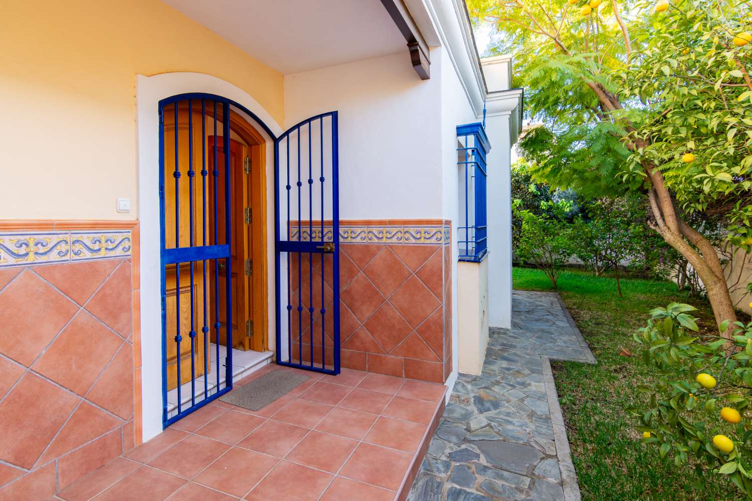 Villa myynnissä Torrox Costa