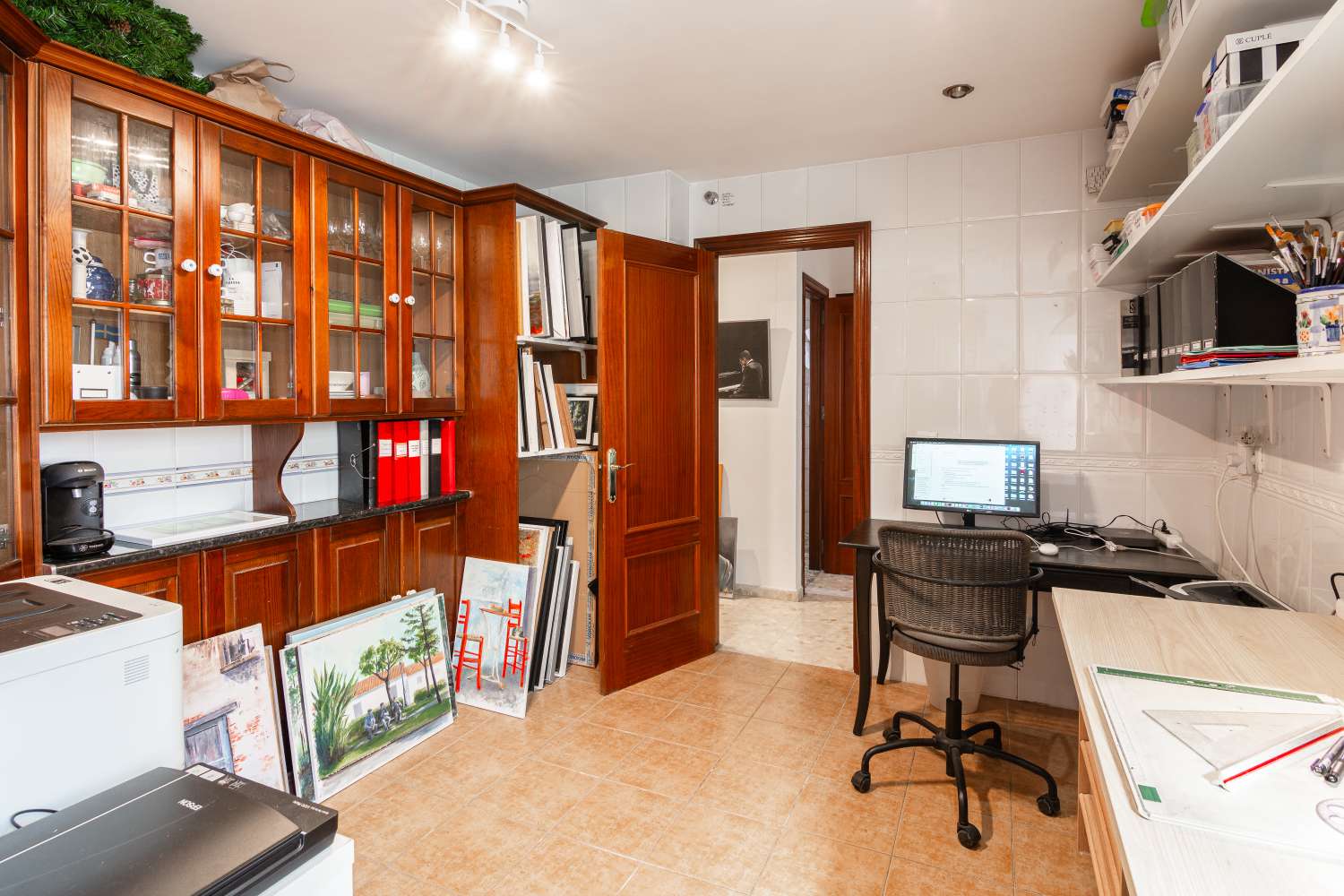 Exclusivo ático con terraza privada con azotea en pleno centro de Nerja