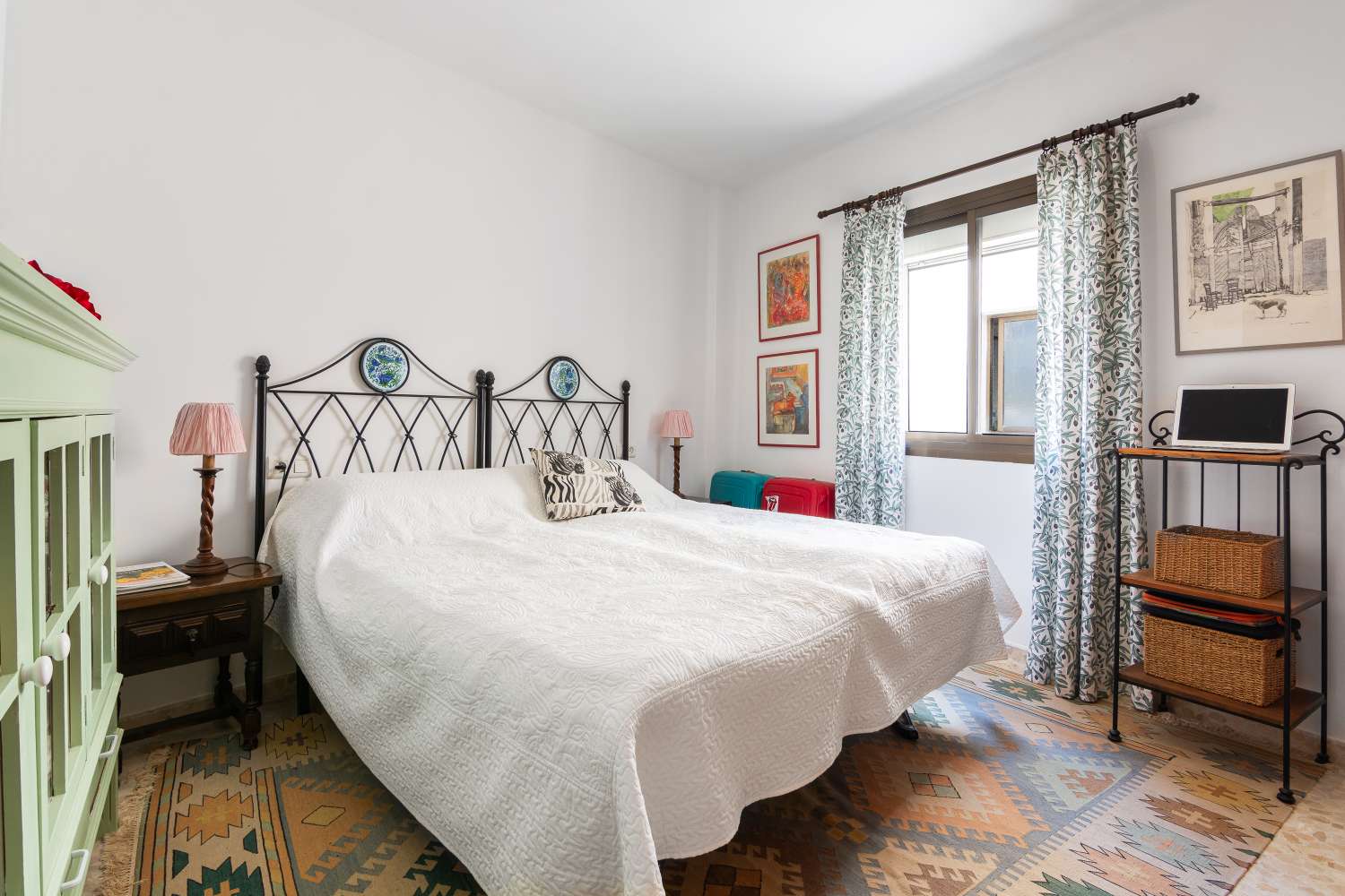 Exclusivo ático con terraza privada con azotea en pleno centro de Nerja