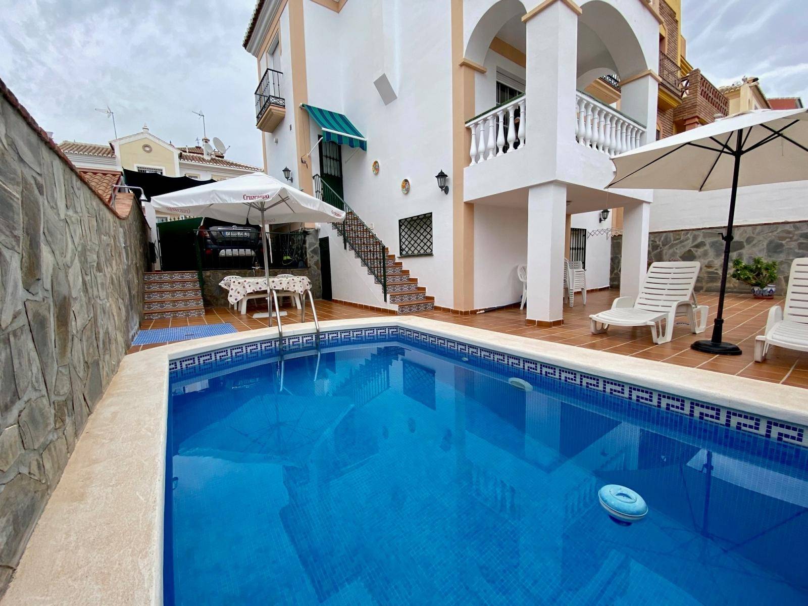 Villa myynnissä Nerja