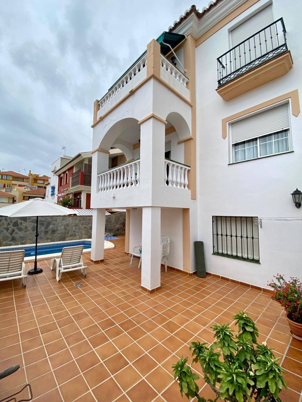 Villa till salu i Nerja