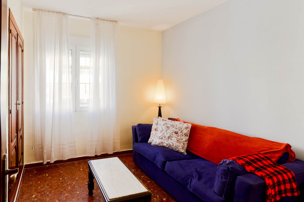 Immaculate 4 bed, 3 bath apartment in the center of Nerja, completely renovated and refurbished