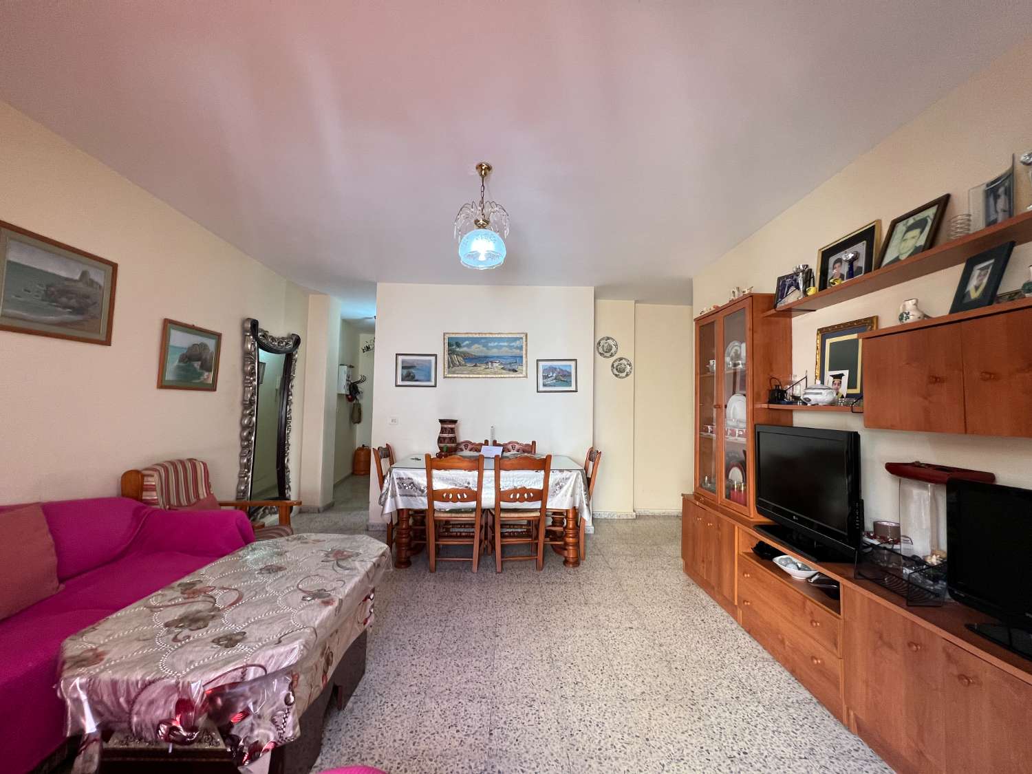 Céntrico piso a la venta en Nerja