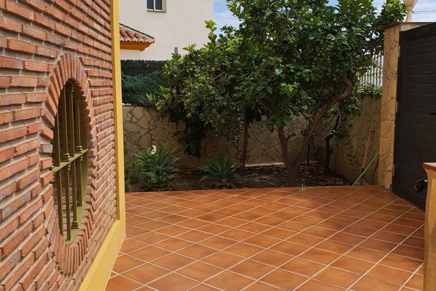 Preciosa Villa independiente con piscina privada