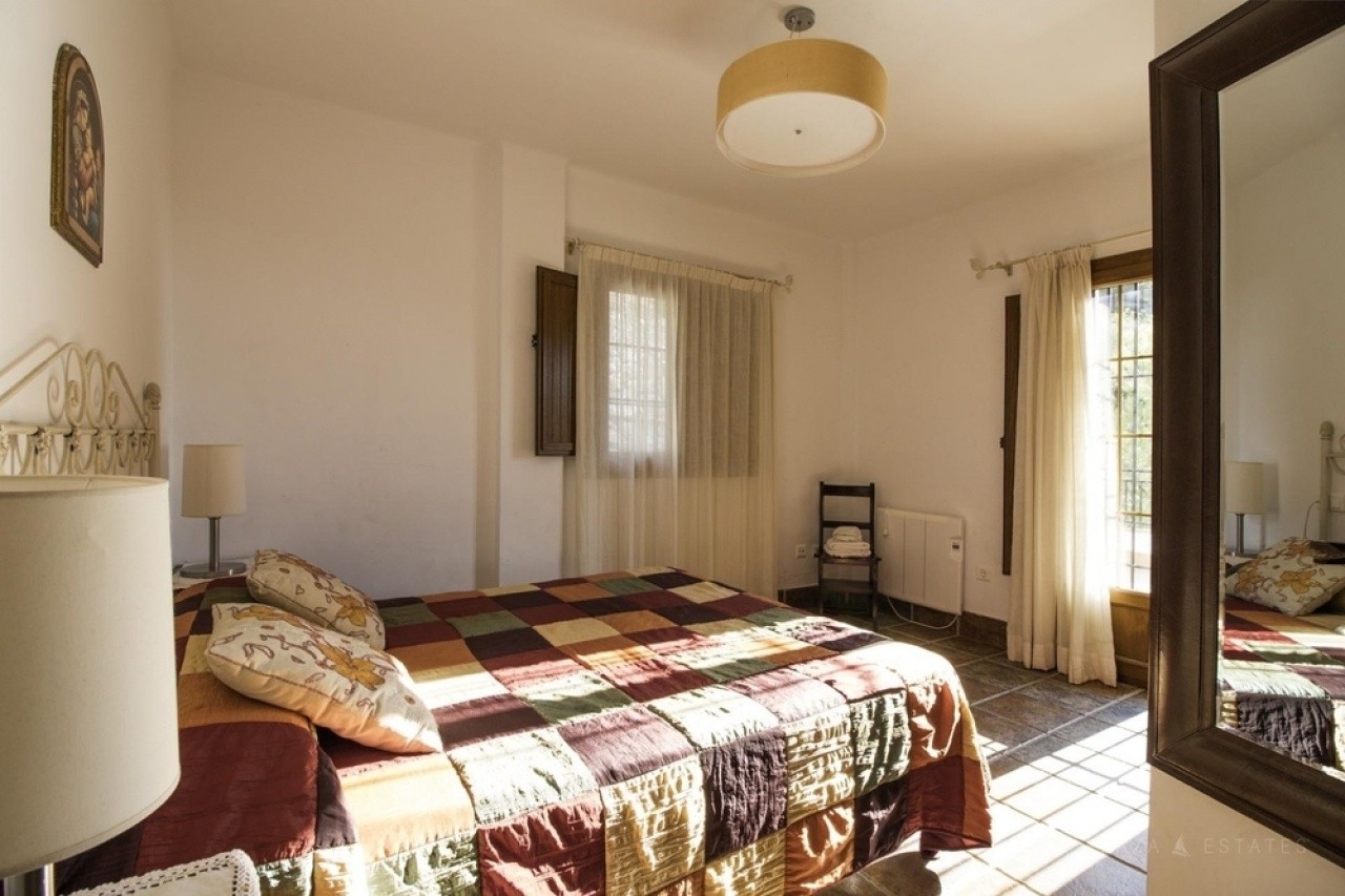 Villa for sale in Frigiliana