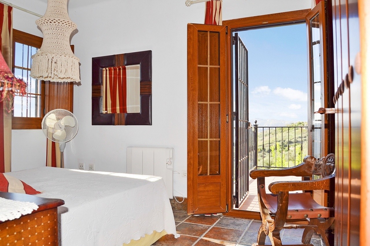 Villa for sale in Frigiliana
