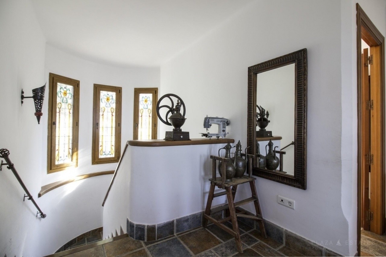 Villa for sale in Frigiliana