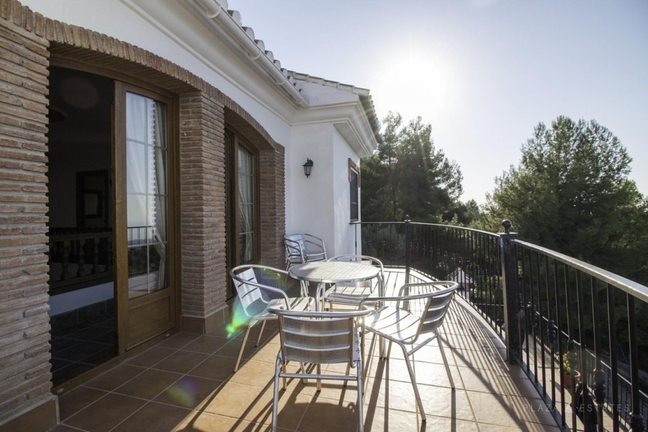 Villa for sale in Frigiliana