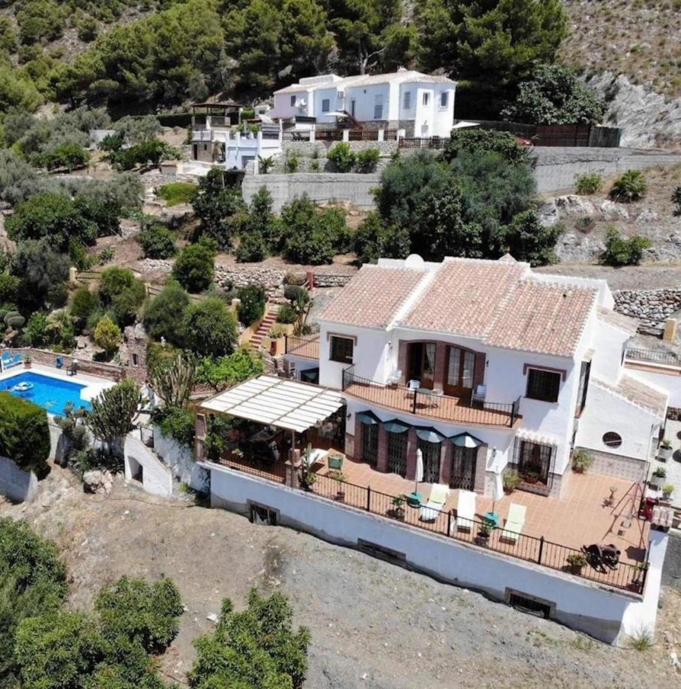Villa for sale in Frigiliana