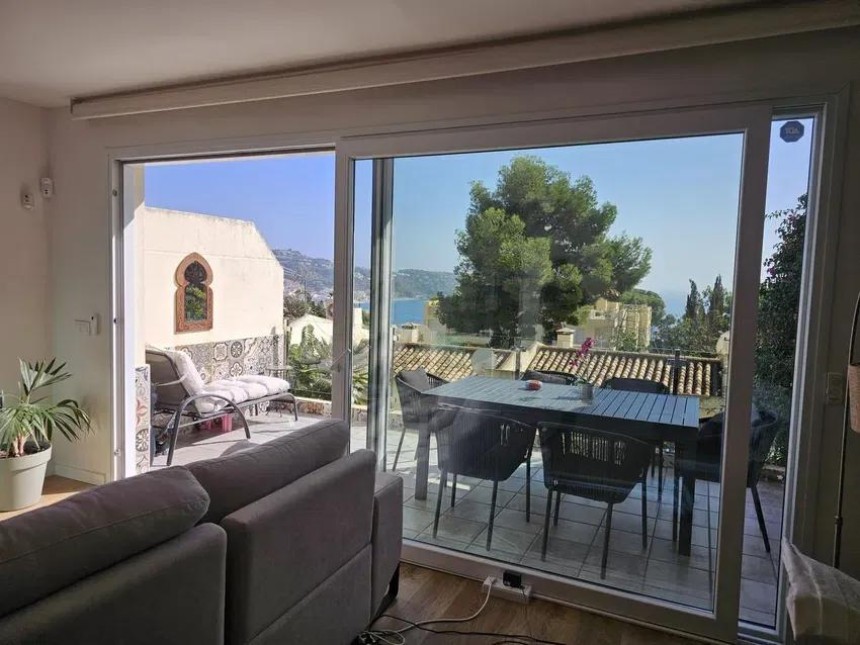 Villa for sale in Almuñécar