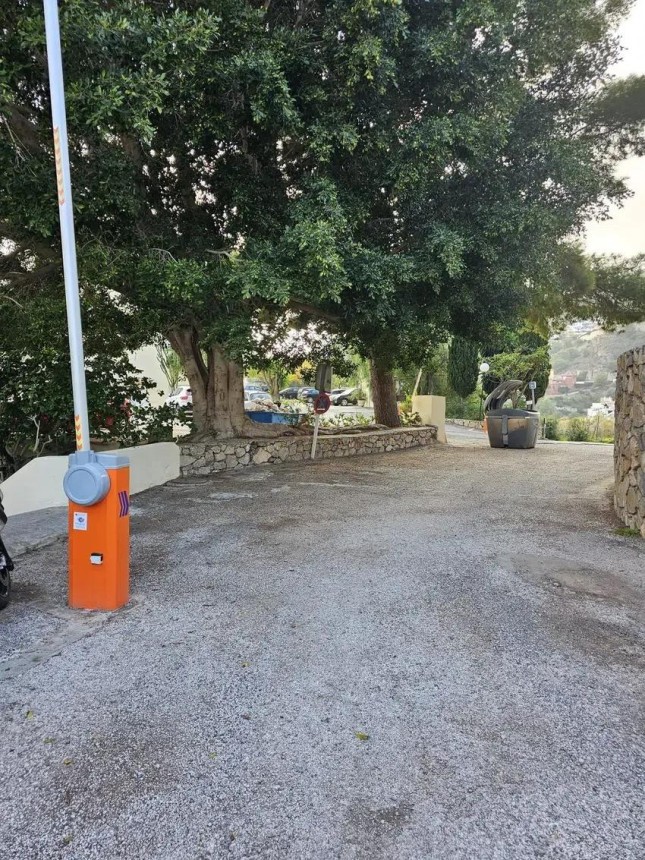 Villa for sale in Almuñécar
