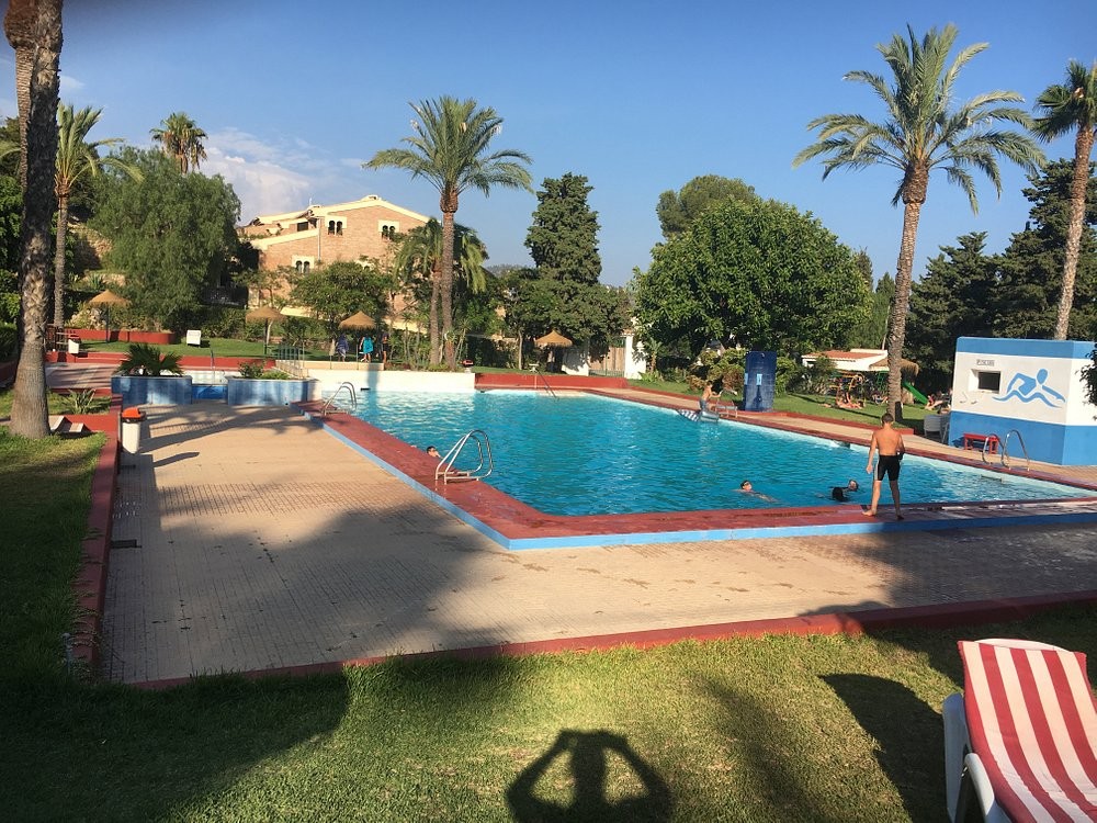 Villa for sale in Almuñécar