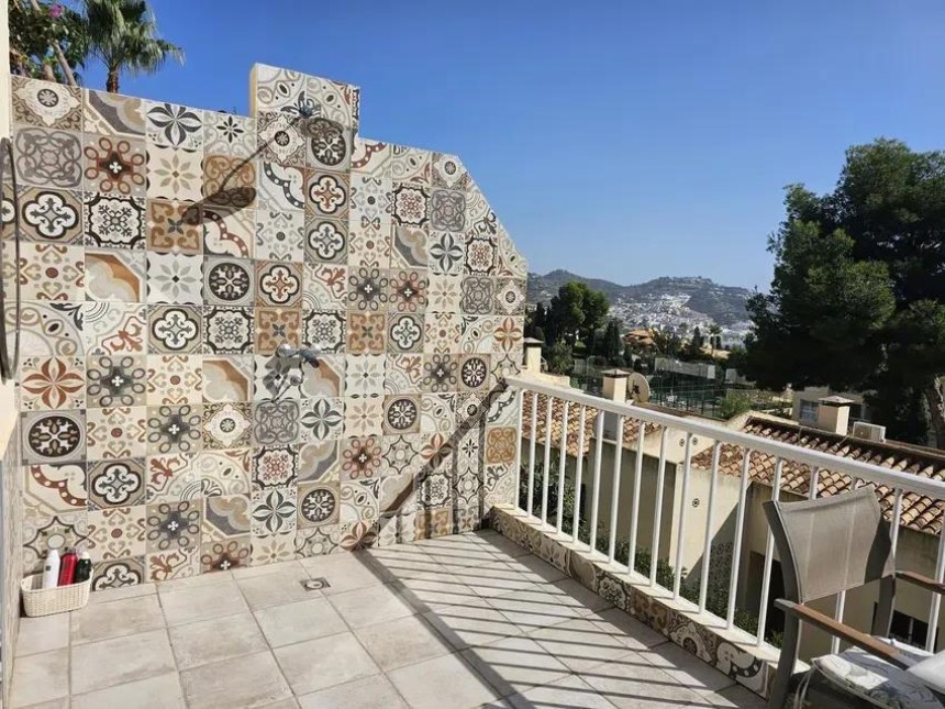 Villa for sale in Almuñécar