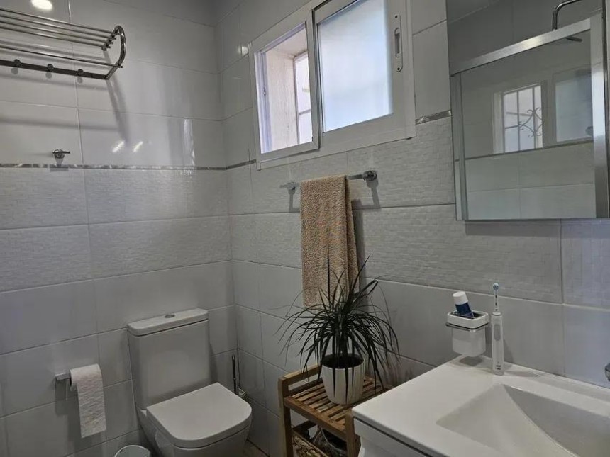 Villa for sale in Almuñécar