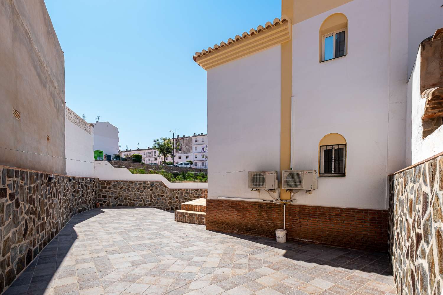 Semi-detached house in Flamingo urbanization