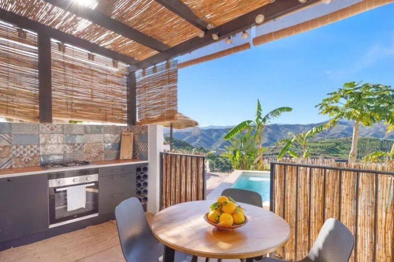 Villa for sale in Benamargosa