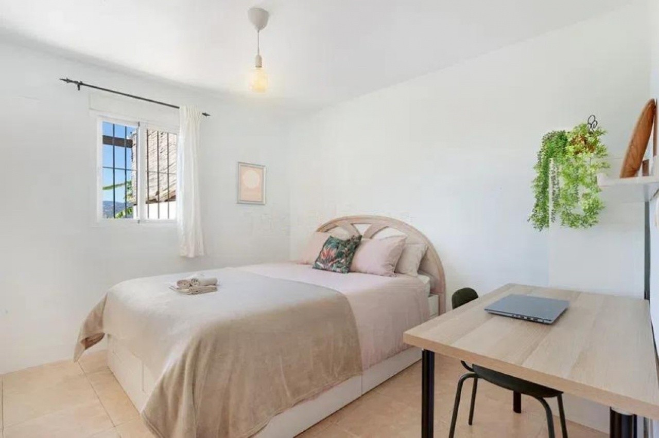 Villa for sale in Benamargosa