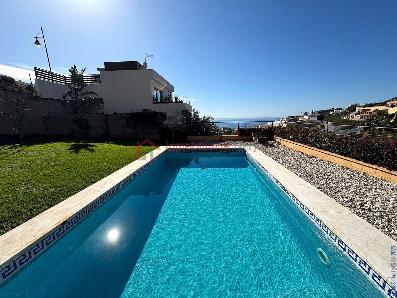 Villa zum verkauf in Torrox Costa