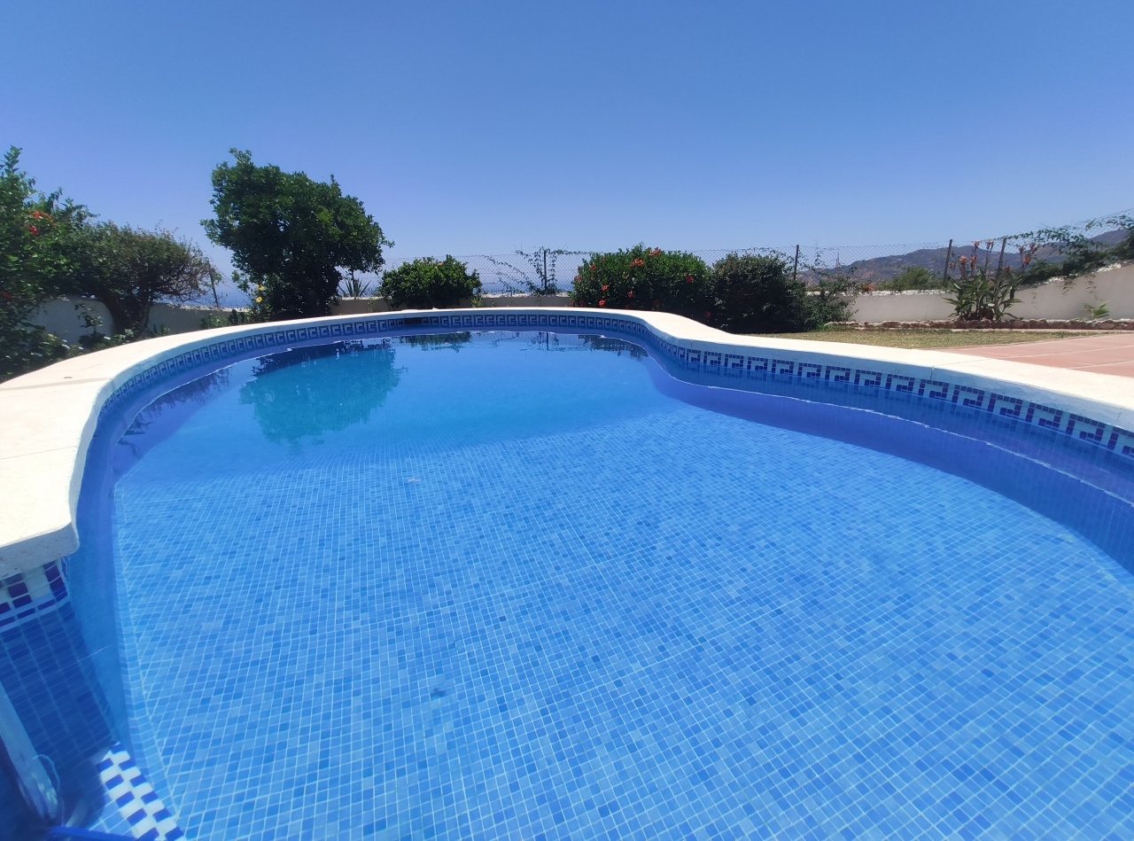 Villa te koop in Nerja
