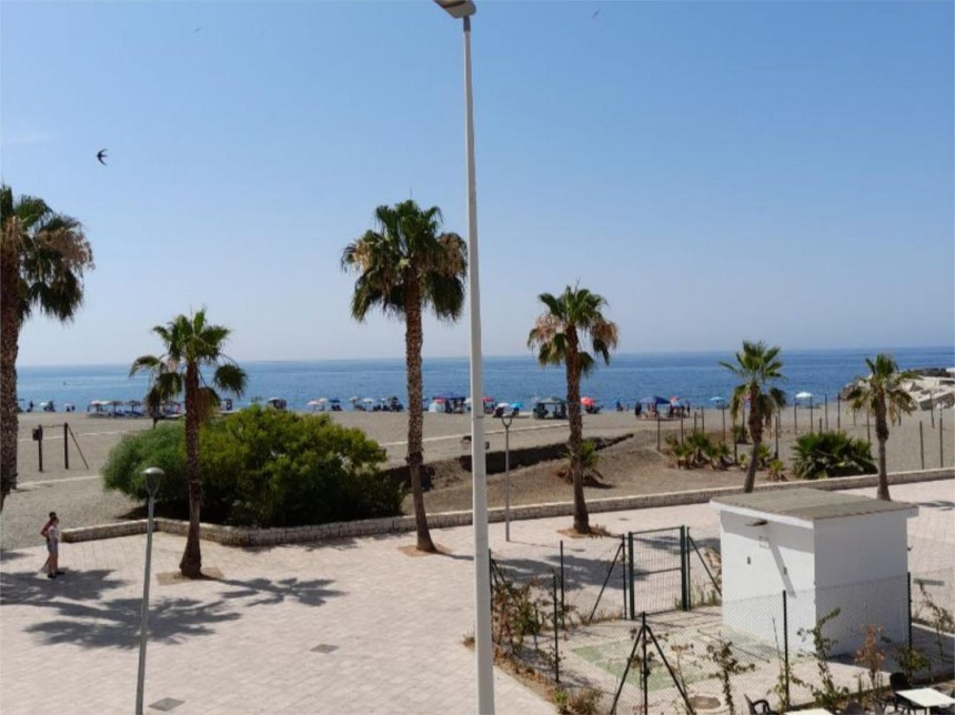 Apartamento en venta en Caleta de Vélez