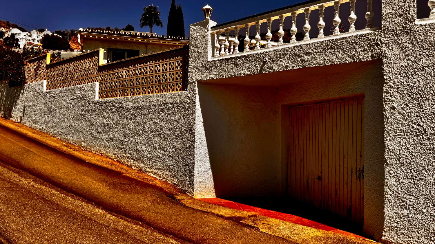 Villa til salg i Capistrano (Nerja)