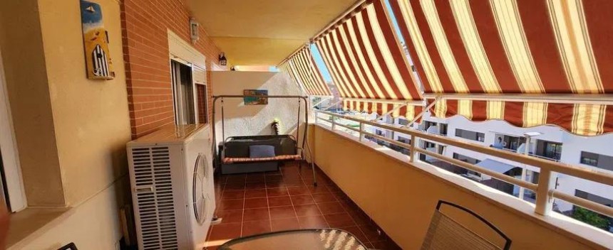 Lejlighed til salg i Algarrobo Costa