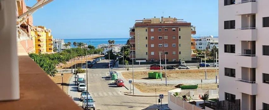 Lejlighed til salg i Algarrobo Costa