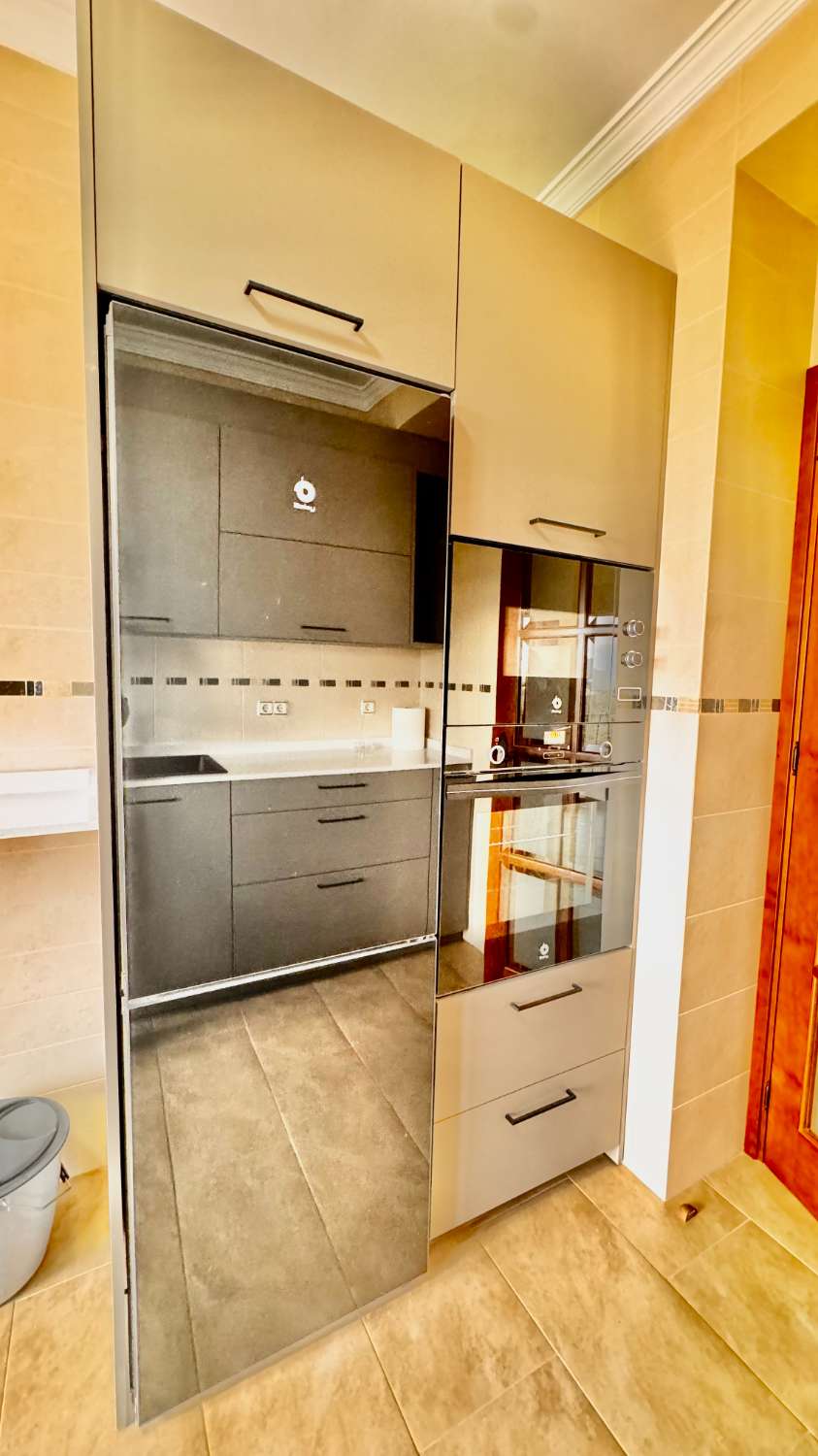 Renovierte Erdgeschosswohnung in Frigiliana – Langzeitmiete