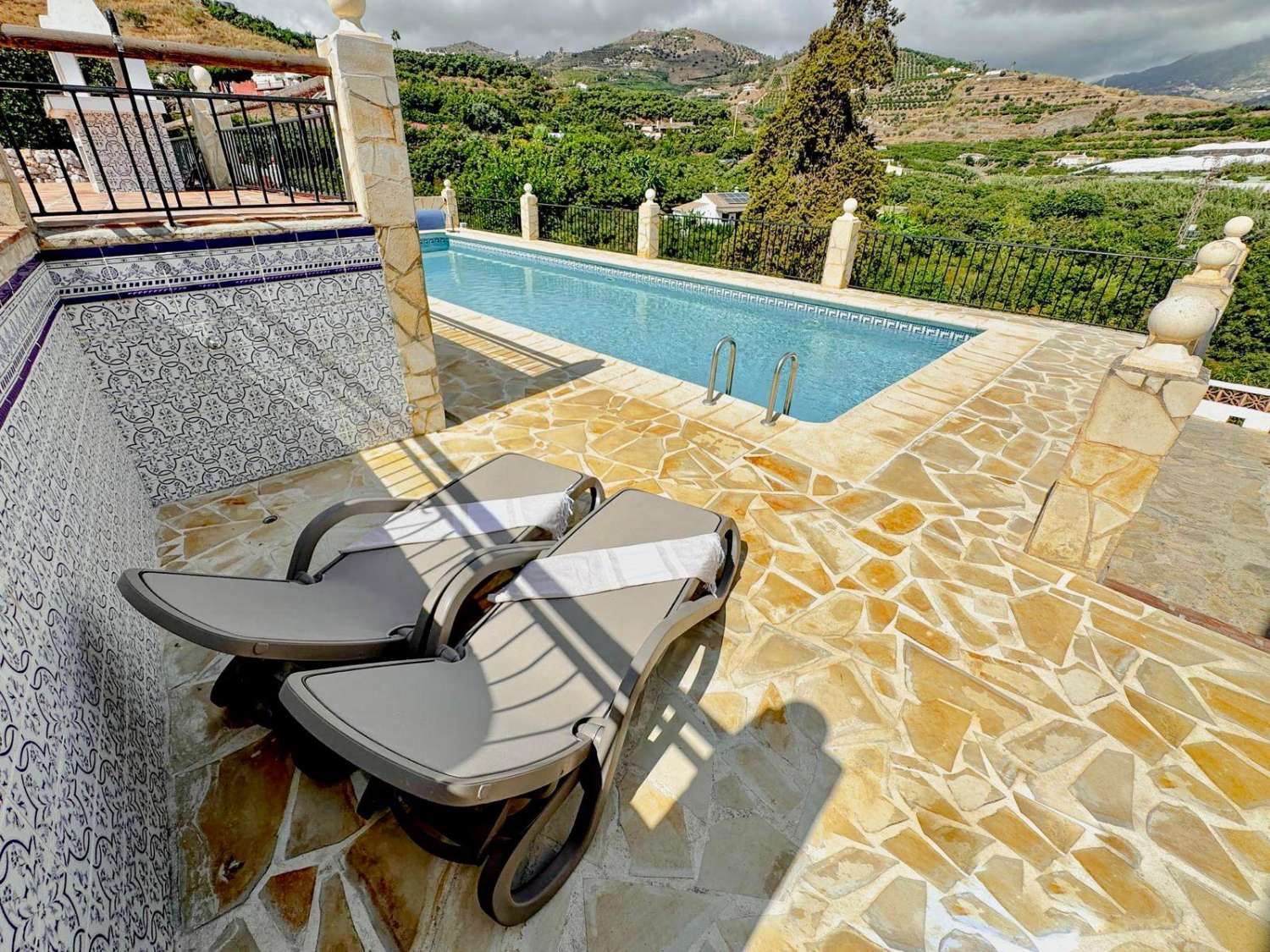 Preciosa Villa en el campo, a 8 min. del centro de Nerja