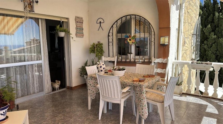 Villa te koop in Caleta de Vélez