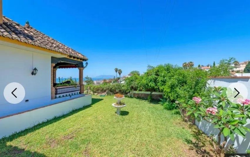 Villa te koop in La Cala del Moral (Rincón de la Victoria)