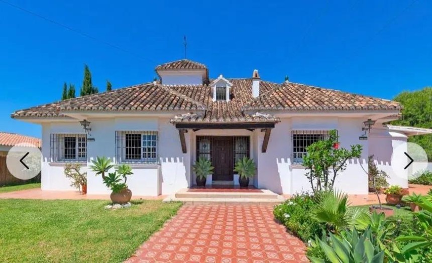 Villa te koop in La Cala del Moral (Rincón de la Victoria)