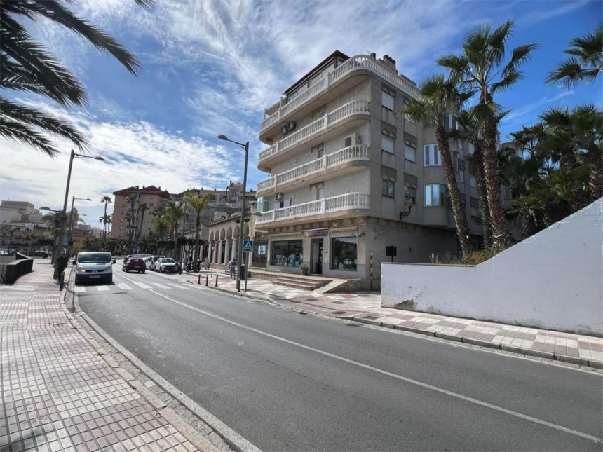 Appartement te koop in Almuñécar